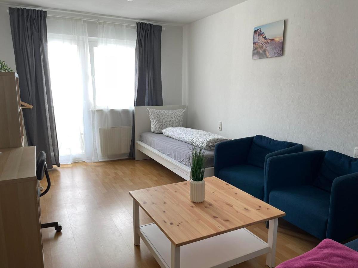Top Lage In Rostock 3 Zimmer Wohnung Mit Bestem Ausblick Im 1 Og Rechts Екстериор снимка